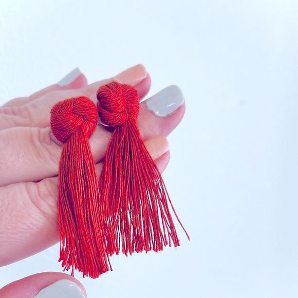 NeW:MaCrAmÈ MoDeRn CoTToN KnOttEd EaRriNg StUdS eArRiNgS hAnDcRaFtEd By LaNeY - Picture 2 of 16